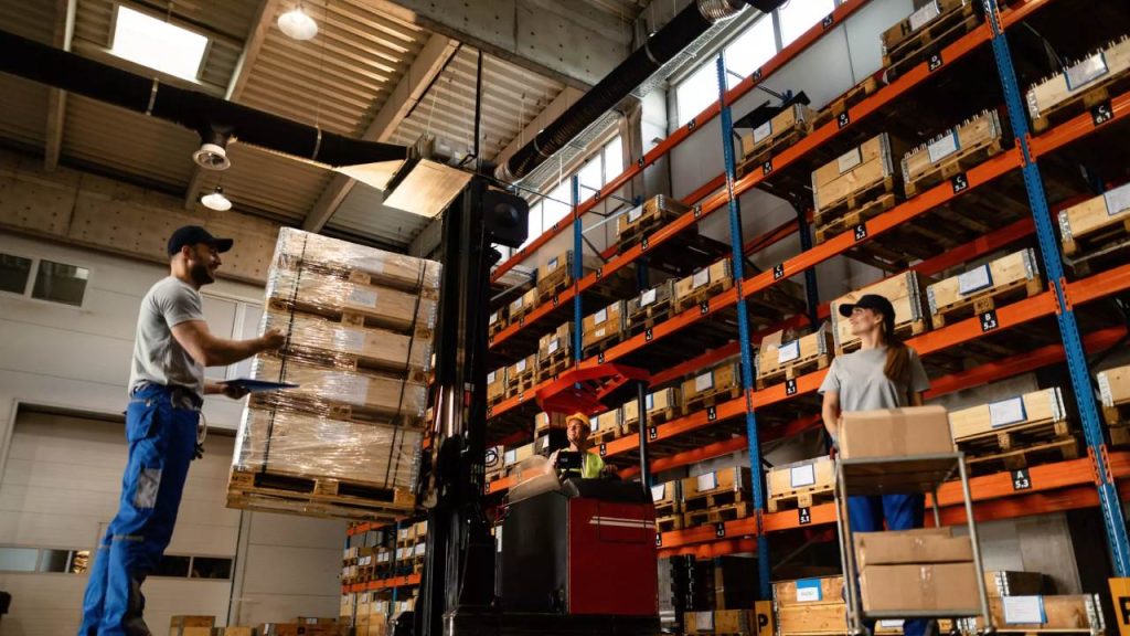 Why Warehouse Efficiency Matters in UAE Logistics