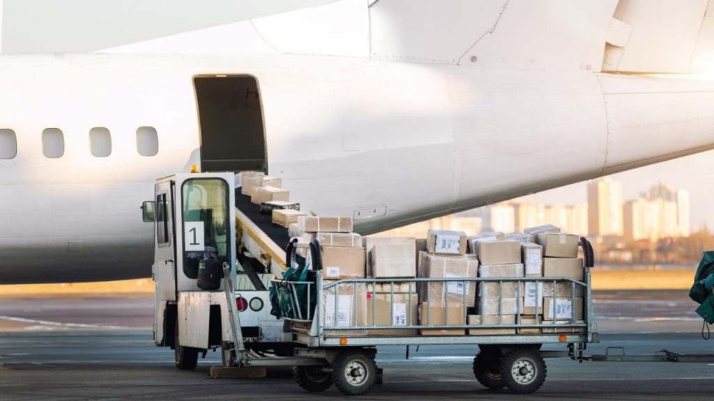 Role of Freight Forwarders in Air Cargo Shipping
