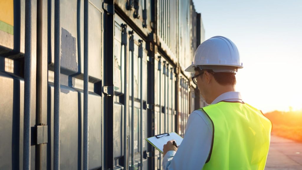 The Importance of Smooth Shipping Clearance UAE (1)