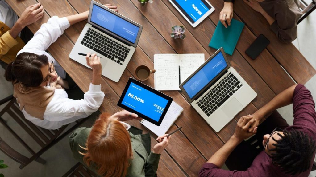 Evaluation Checklist for E-Commerce Businesses